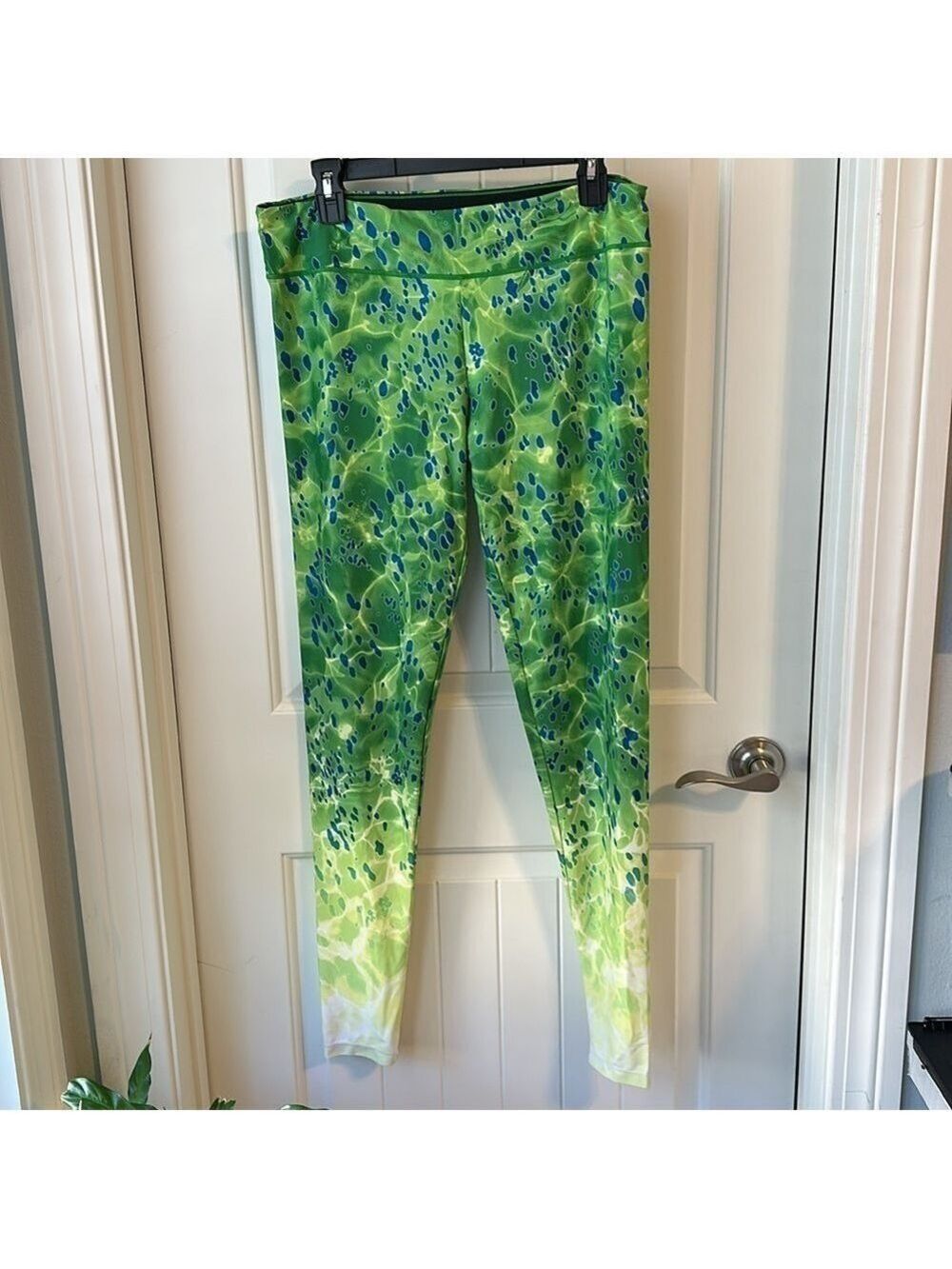 Pelagic Women’s Ws Maui Leggings - Dorado Green Size XL / UV 50+ Blue and Green